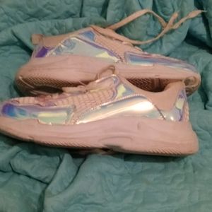 Iridescent sneakers very g brand